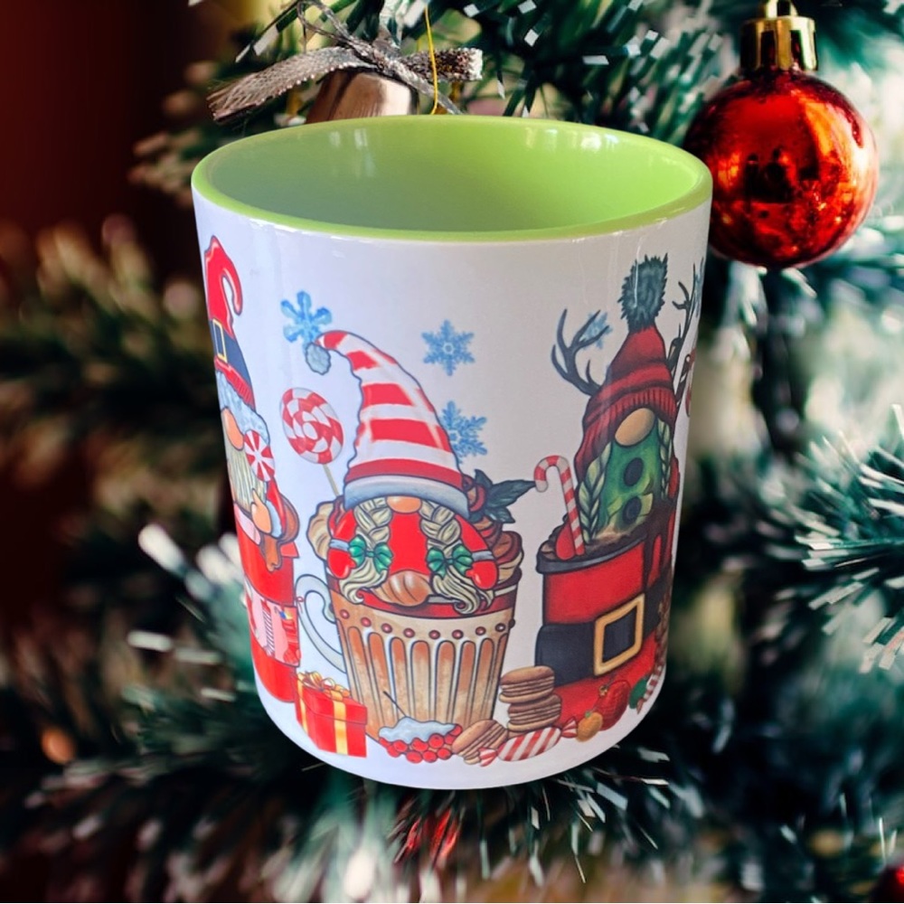 Cute Christmas gnomes coffee - Picture 2 of 2